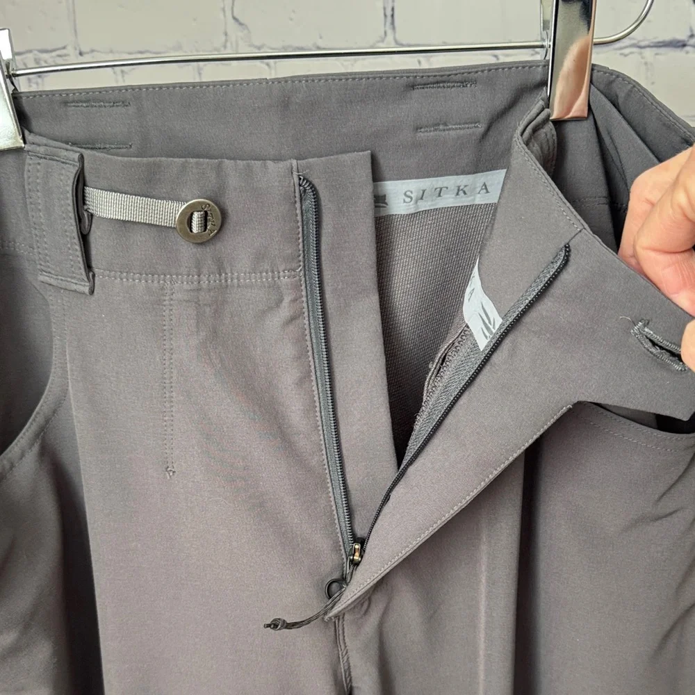 Men's Sitka Gray Traverse Pants 40R - Picture 10 of 14